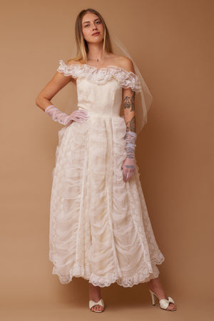 Magdalene Lace Gown - L