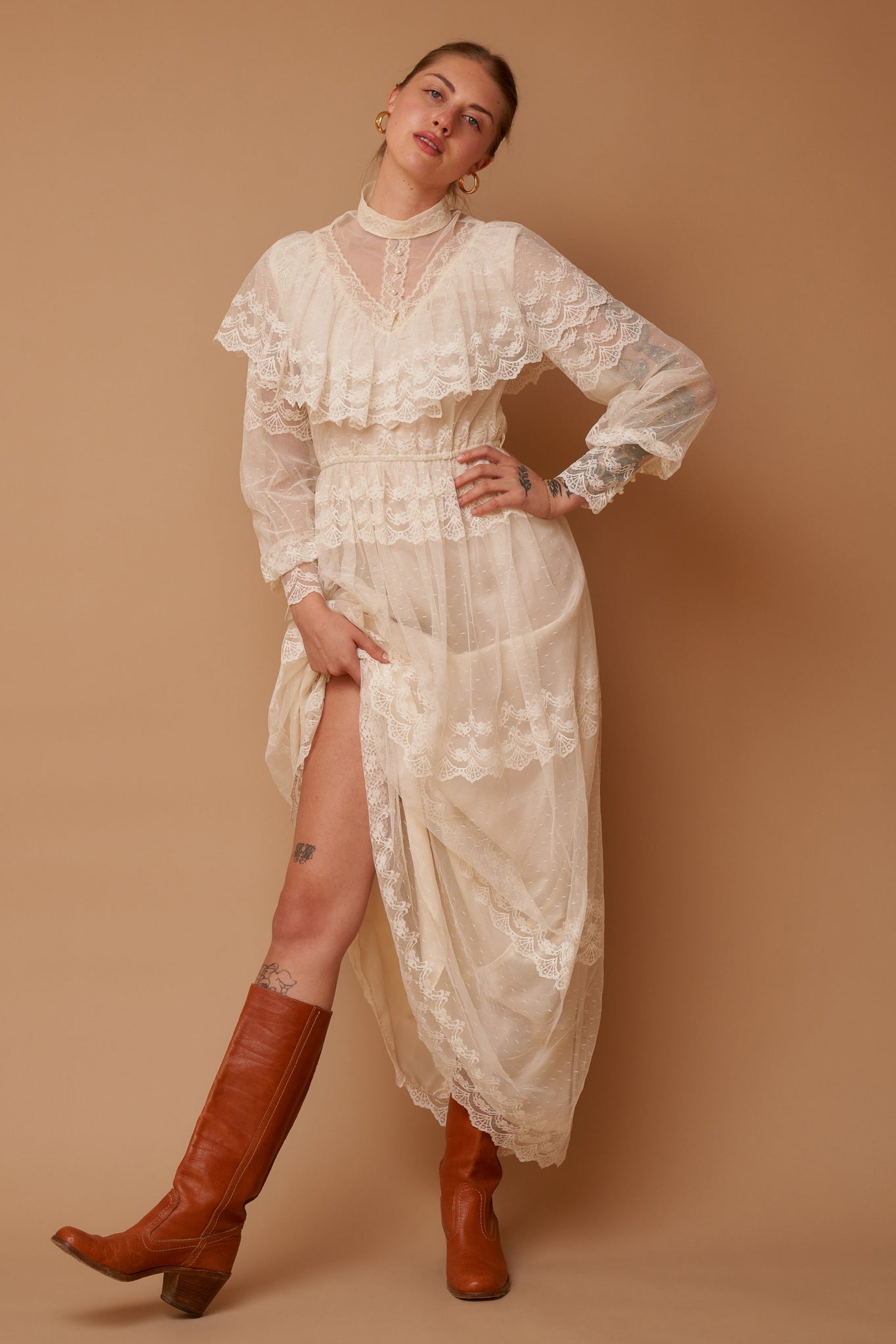 Loretta lace dress best sale