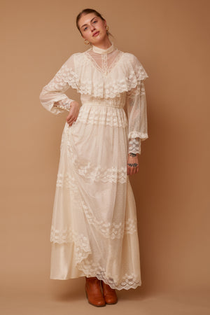 Loretta Lace Gown - M