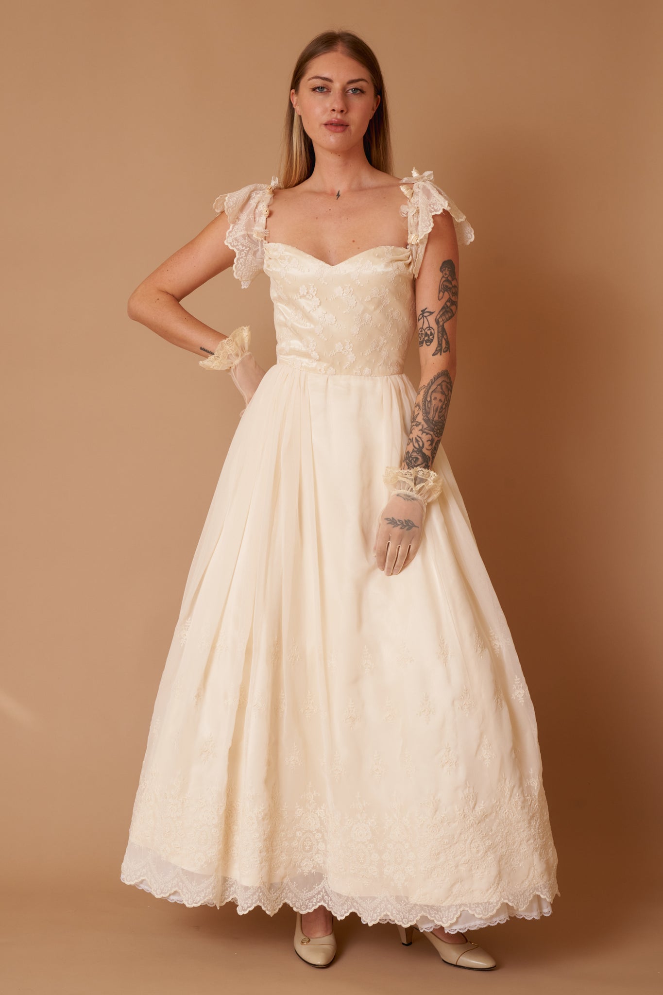 Honor Lace Gown - XS