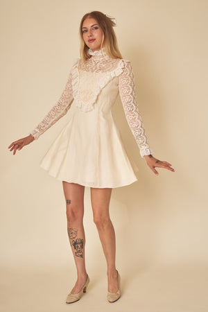 Pavlova Lace Gown - S